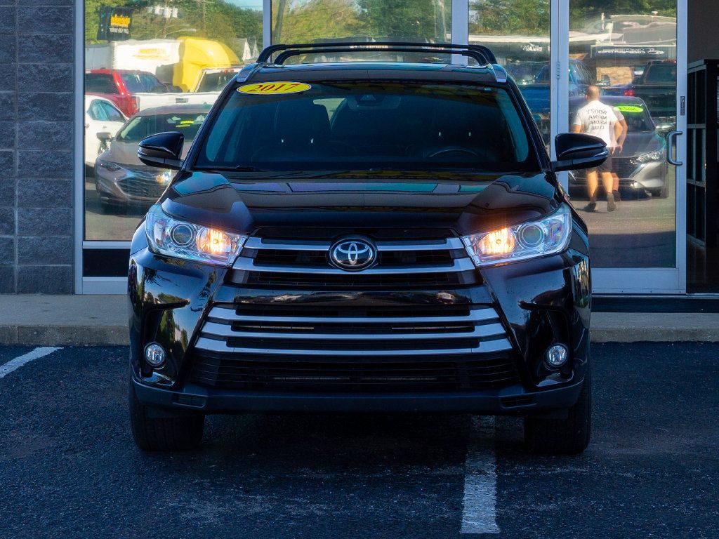 Used 2017 Toyota Highlander XLE w/ Protection Package #3 AWD/4WD image 7
