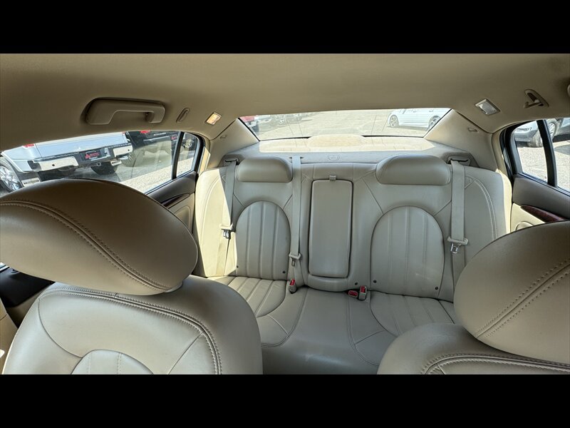Used 2011 Buick Lucerne CXL w/ Driver Confidence Package FWD image 19