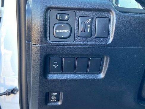 Used 2016 Toyota 4Runner SR5 image 21