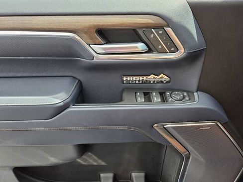 Certified 2022 Chevrolet Silverado 1500 High Country w/ Technology Package AWD/4WD image 20