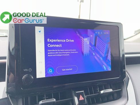 Used 2024 Toyota Corolla Cross XLE w/ Convenience Package image 13