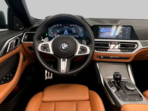 Used 2022 BMW M440i Convertible RWD image 5
