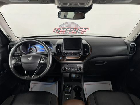 Used 2022 Ford Bronco Sport Outer Banks w/ Tech Package AWD/4WD image 11