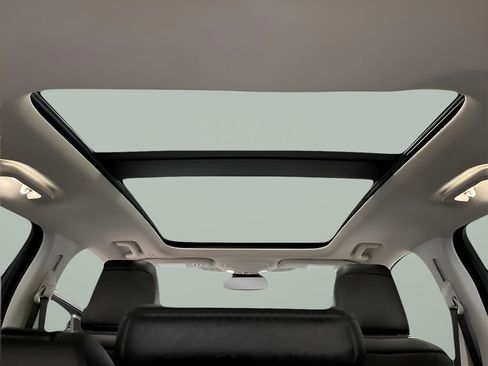 Certified 2021 Ford Edge Titanium w/ Canadian Touring Package AWD/4WD image 19