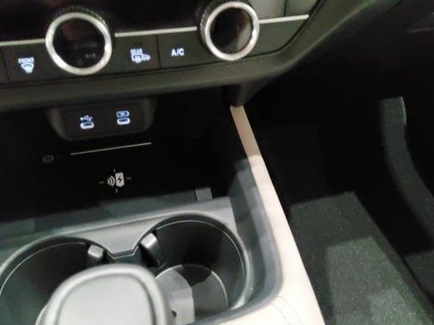 New 2026 Honda HR-V EX-L image 24