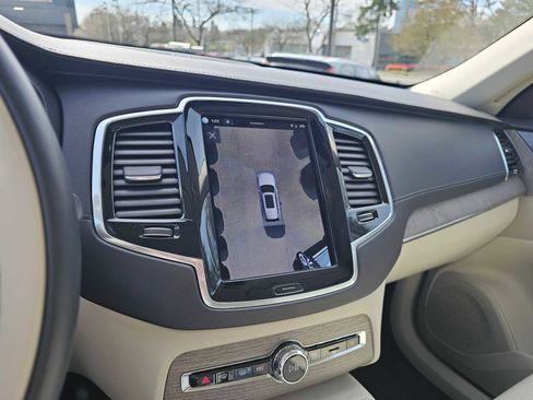 Used 2023 Volvo XC90 T8 Ultimate w/ Protection Package Premier image 25