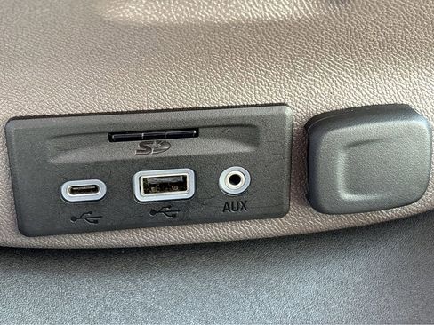 Used 2024 Chevrolet Malibu LT FWD image 29
