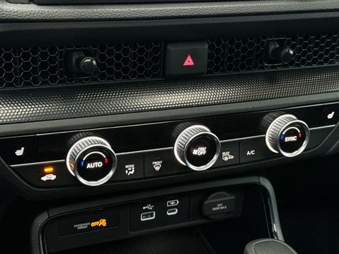 Used 2023 Honda CR-V EX image 17