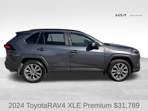 Used 2024 Toyota RAV4 XLE Premium image 9