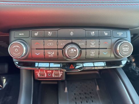 New 2026 Dodge Durango GT image 9