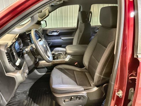 Used 2023 Chevrolet Silverado 1500 LT w/ Convenience Package II image 18