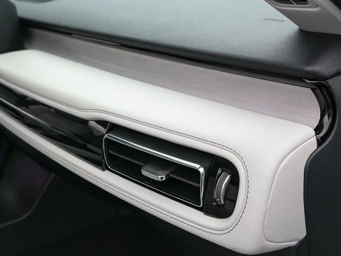 Used 2025 Lincoln Aviator Reserve w/ Equipment Group 201A image 30