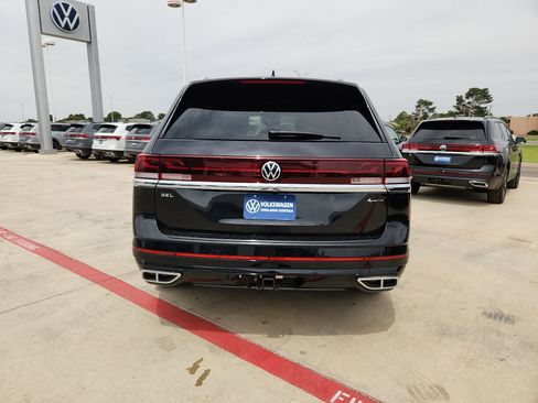 New 2026 Volkswagen Atlas SEL Premium R-Line AWD/4WD image 6