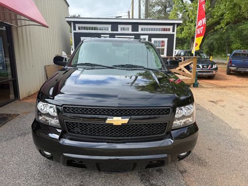 Used 2011 Chevrolet Suburban LT AWD/4WD image 2