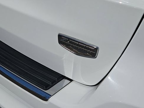 Used 2015 Jeep Grand Cherokee Summit w/ Trailer Tow Group IV image 6