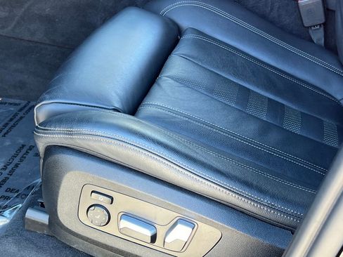 Used 2022 BMW X5 xDrive40i w/ Parking Assistance Package image 31