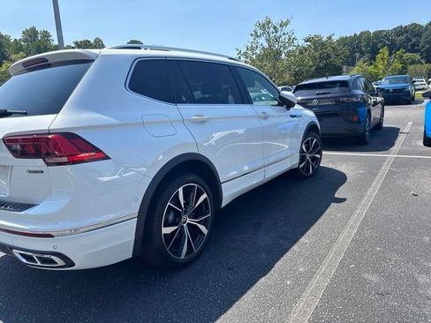 Used 2024 Volkswagen Tiguan SEL R-Line AWD/4WD image 13