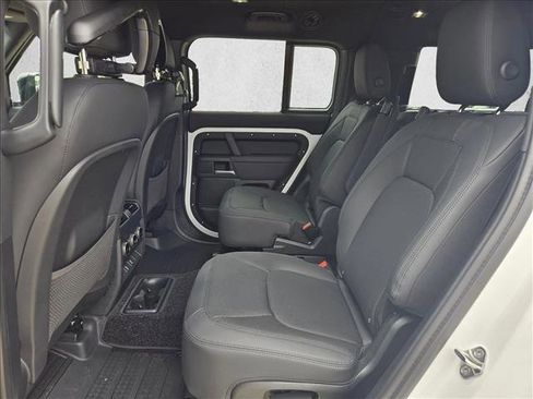 New 2026 Land Rover Defender 130 X-Dynamic SE AWD/4WD image 16