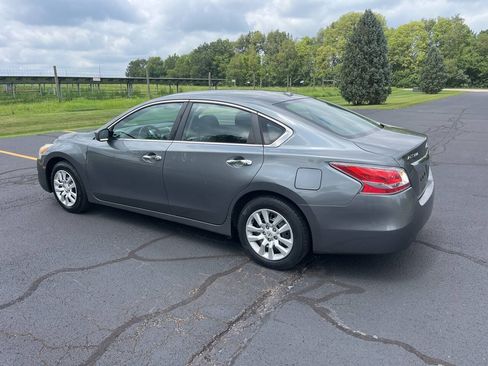 Used 2015 Nissan Altima 2.5 S w/ Special Edition Package FWD image 1