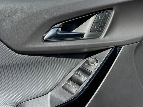 Used 2026 Chevrolet Equinox RS w/ Convenience Package III image 11