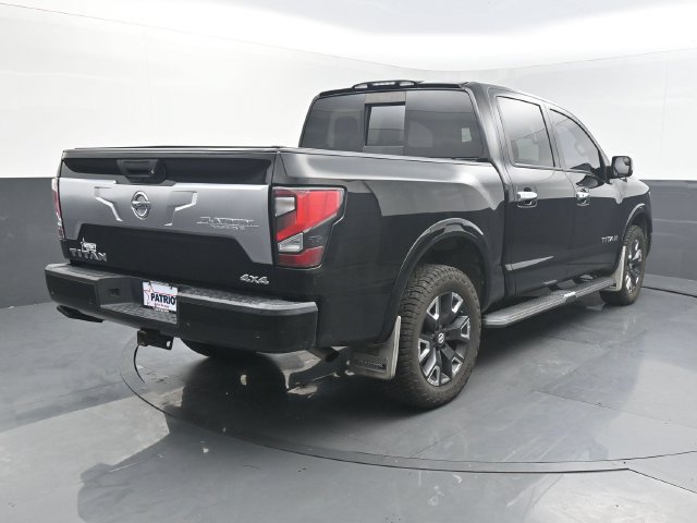 Used 2021 Nissan Titan Platinum Reserve w/ Moonroof Package AWD/4WD image 29