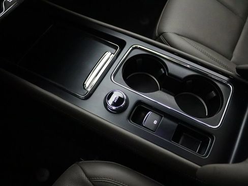 Used 2025 Lincoln Corsair AWD w/ Equipment Group 101A image 21