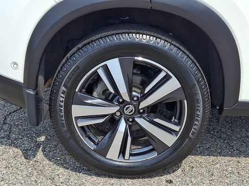 Used 2021 Nissan Rogue Platinum AWD/4WD image 9