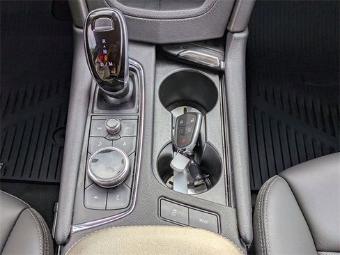 Certified 2022 Cadillac XT5 Premium Luxury w/ Technology Package image 20