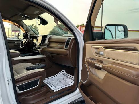 Used 2019 RAM 1500 Laramie AWD/4WD image 20