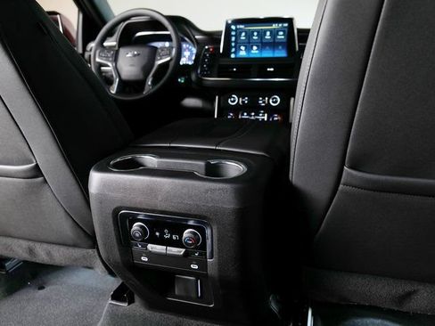 Used 2024 Chevrolet Tahoe Z71 w/ Luxury Package AWD/4WD image 23