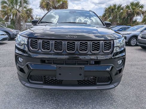 Used 2026 Jeep Compass Latitude AWD/4WD image 8