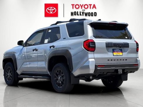 New 2026 Toyota 4Runner SR5 RWD image 6