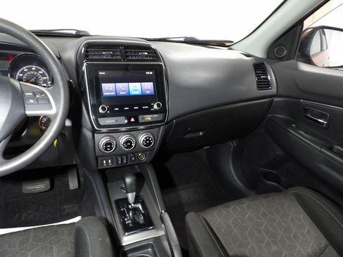 Used 2020 Mitsubishi Outlander Sport AWD image 14