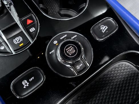 Used 2020 Bentley Bentayga Design Series image 59