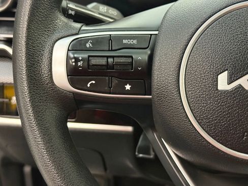 Used 2023 Kia Sportage LX FWD image 28