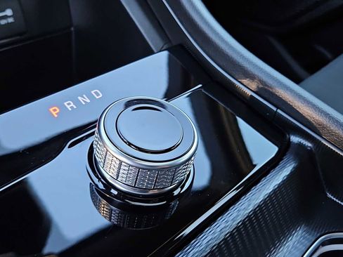 Used 2025 Jeep Grand Cherokee Laredo X image 21