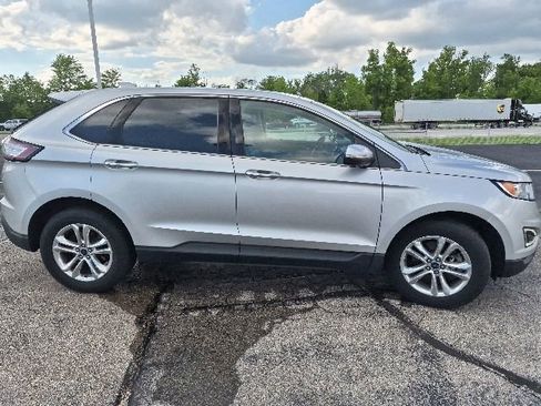 Used 2017 Ford Edge SEL w/ Equipment Group 201A AWD/4WD image 5