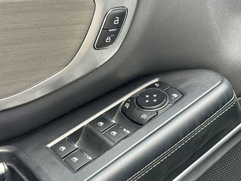 Used 2025 Ford Expedition Max Platinum AWD/4WD image 22