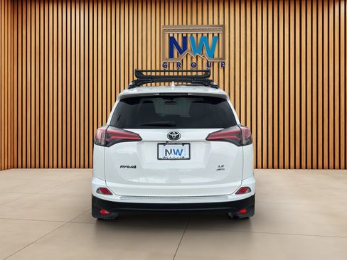 Used 2016 Toyota RAV4 LE image 37