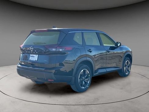 Certified 2026 Nissan Rogue SV AWD/4WD image 10
