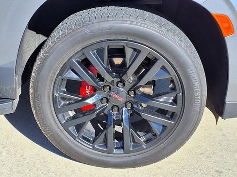 Used 2022 GMC Yukon SLE w/ Gmc Pro Safety Plus Package image 10