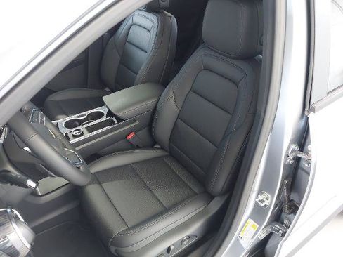 New 2026 Chevrolet Equinox LT w/ Convenience Package II FWD image 23