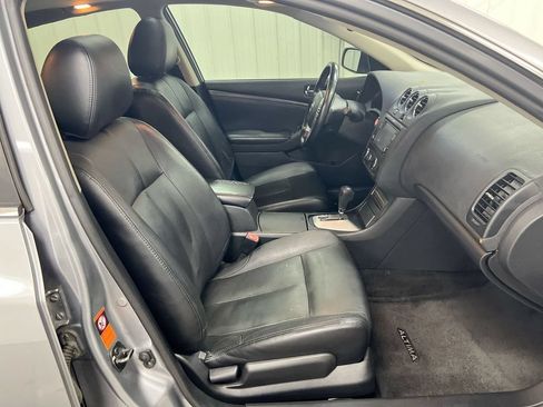 Used 2007 Nissan Altima 3.5 SL w/ Technology Pkg FWD image 23