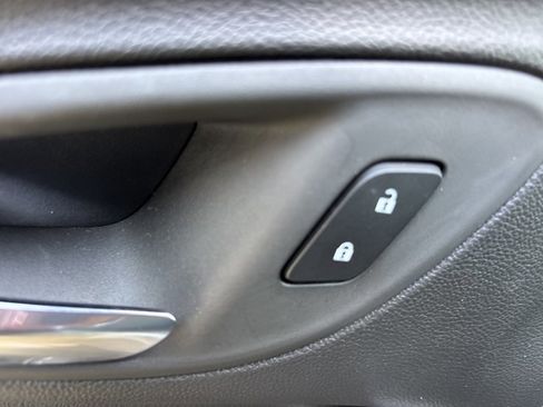 Used 2025 Buick Encore GX Preferred image 20