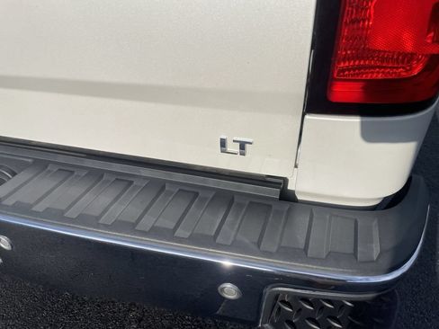 Used 2018 Chevrolet Silverado 1500 LT w/ All Star Edition AWD/4WD image 6