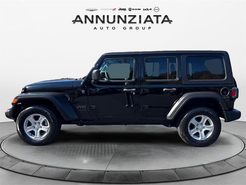 Used 2022 Jeep Wrangler Unlimited Sport image 2
