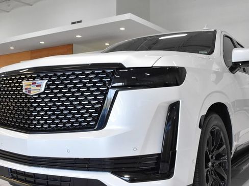 Used 2021 Cadillac Escalade Premium Luxury w/ Driver Assist Tech Package AWD/4WD image 10