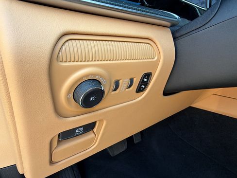Certified 2025 Jeep Grand Wagoneer L Series III w/ Quick Order Packagew 28T AWD/4WD image 28