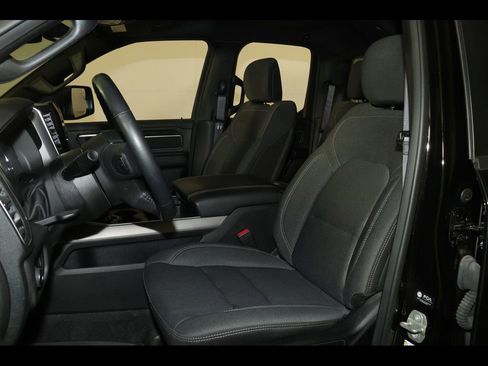 Used 2024 RAM 1500 Big Horn image 24