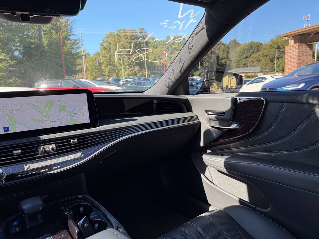 Used 2024 Lexus LS 500 w/ Luxury Package RWD image 13